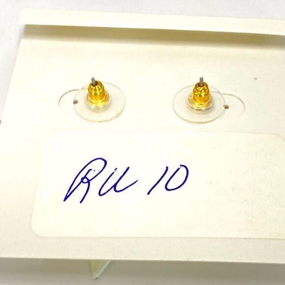 Finesta Antique gold geometric dangle earrings - Picture 8 of 8